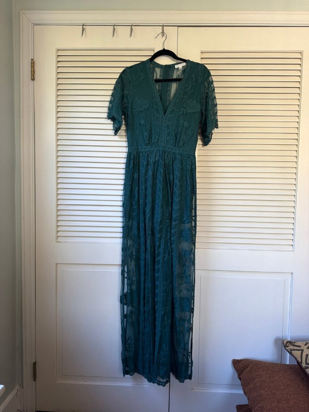 Socialite Teal Floral Lace Maxi Dress — Size Medium, V-Neck